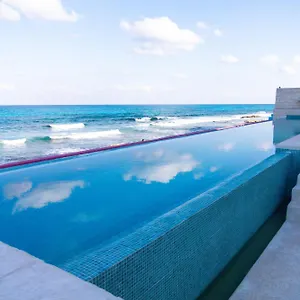 4* Hotel The Mint